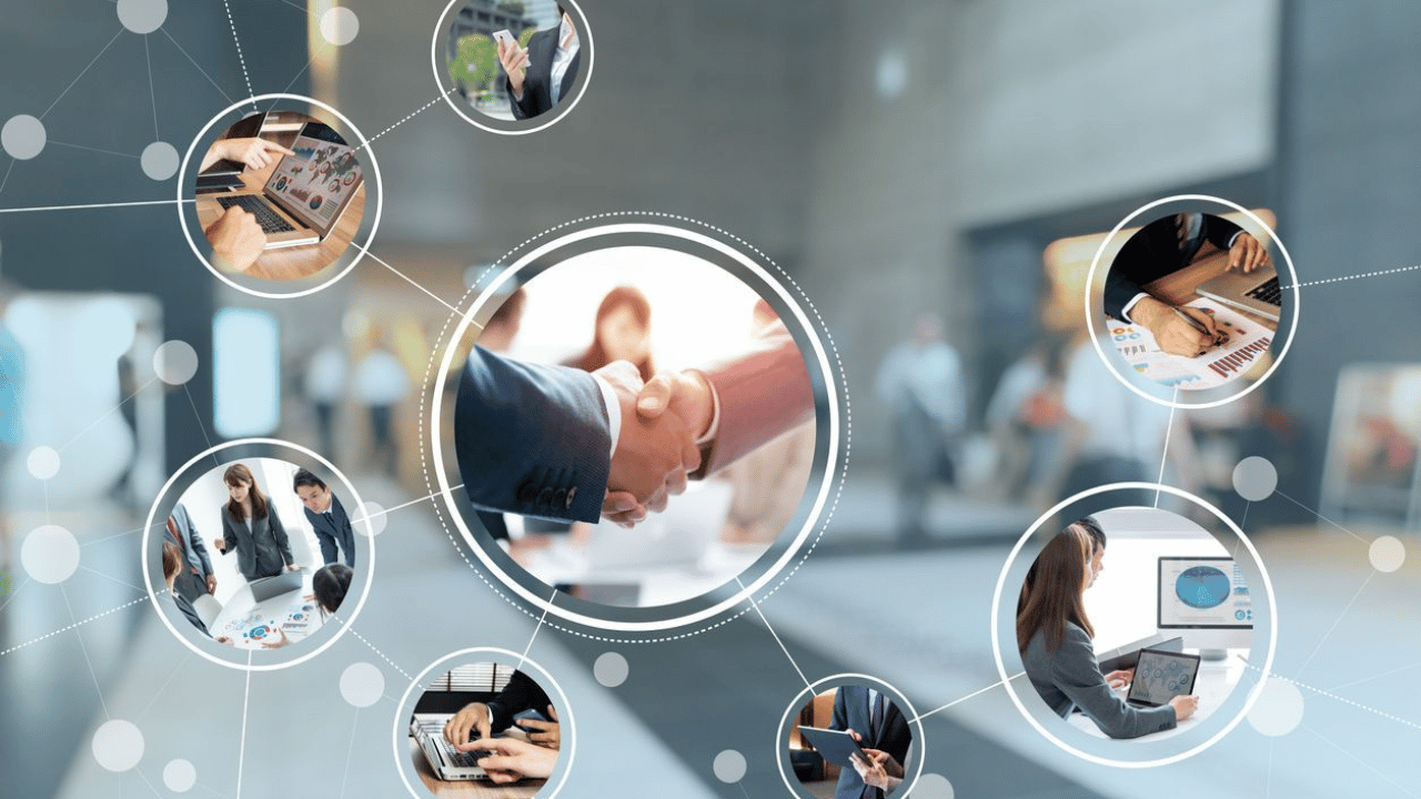 The Power of Centralizing Customer Data for SMEs A Blueprint for Growth with HubSpot (2)